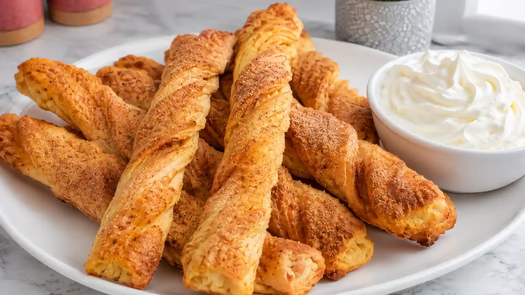Easy Pumpkin Pie Twists: 3-Ingredient Thanksgiving Dessert Ready in 20 Minutes